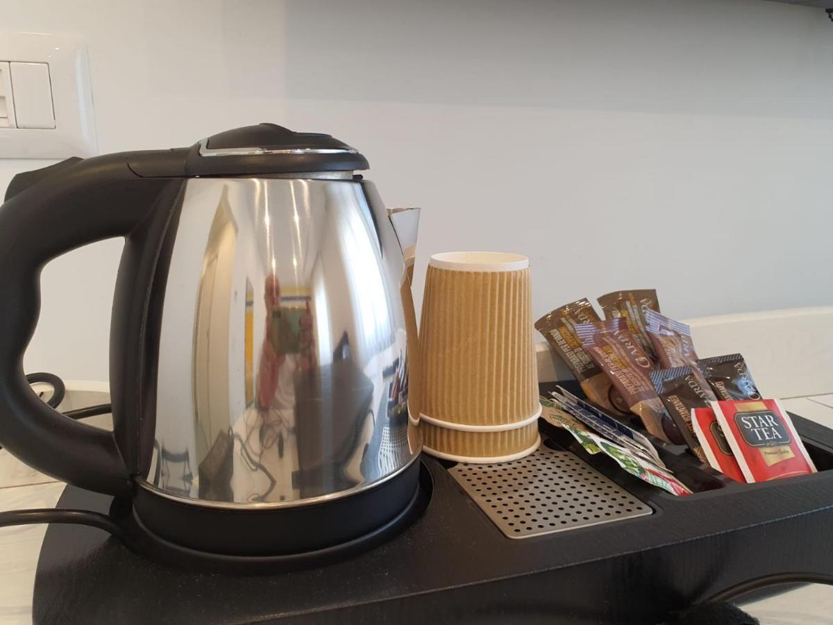Domus Meta Acomodação com café da manhã Exterior foto
